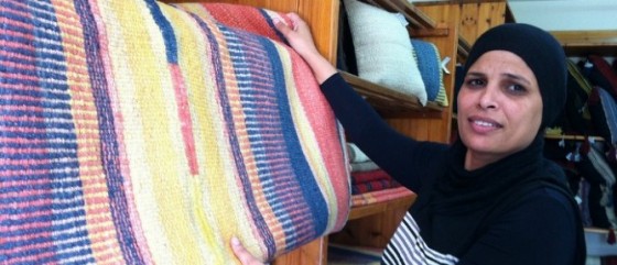 lakiya sidreh weaving workshop with bedouins handmade carpets