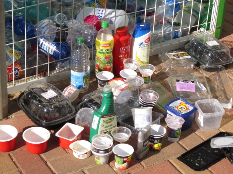 Recycling Plastic Bags and Bottles- a Few Easy Ways