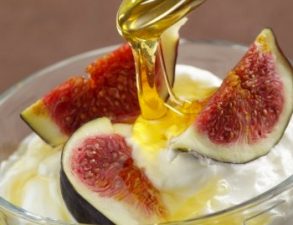 Indulge in Baked Figs, Yogurt, and Honey