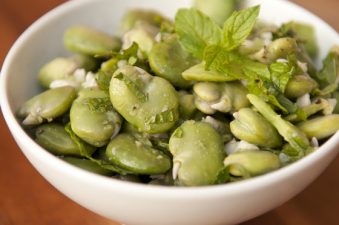 Fresh green Iranian fava beans – a sustainable persian recipe