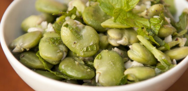 Fresh-green-fava-beans-2.jpg