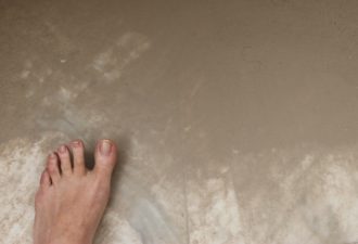 Springtime in Paris Means Khamsin Sandstorms in Amman