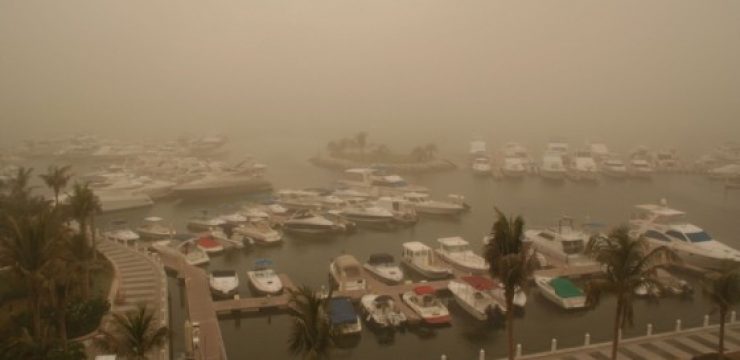 shutterstock_1823838-Dust-Storm-in-Dubai-harbor.jpg