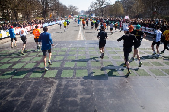 Pavegen_at_the_paris_marathon_2_LR