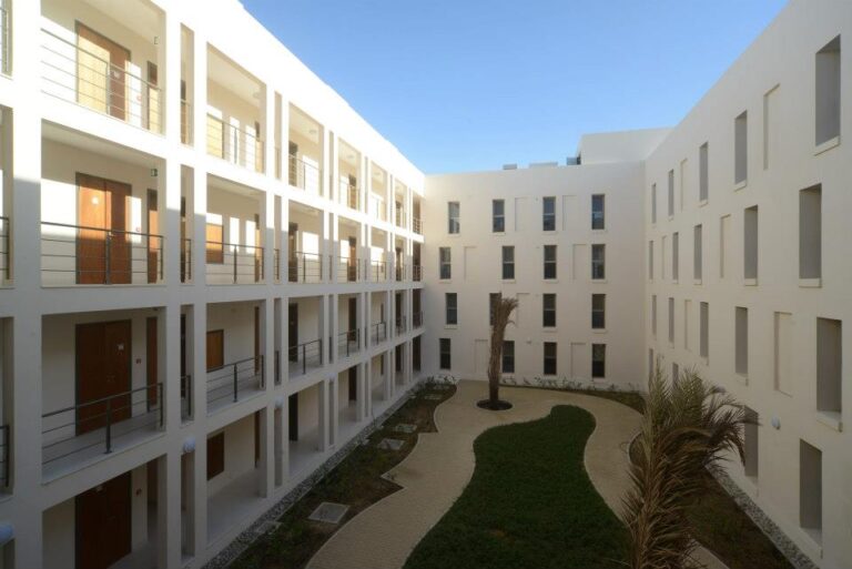 Oman’s Sustainable GU Tech Campus Scoops Coveted Construction Prize