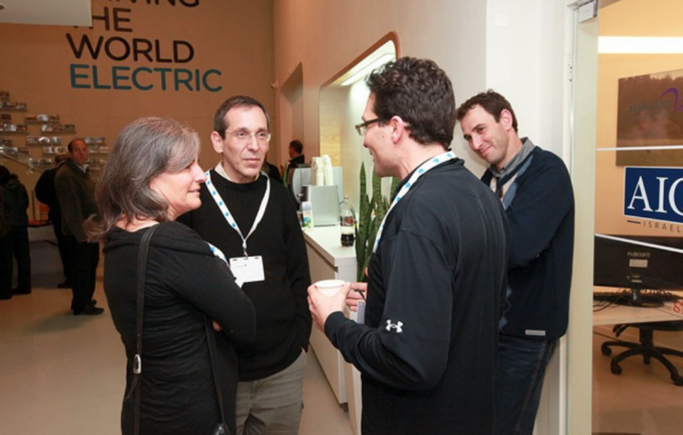 Think of Better Place Electric Vehicle as Personal Bus, Not Car