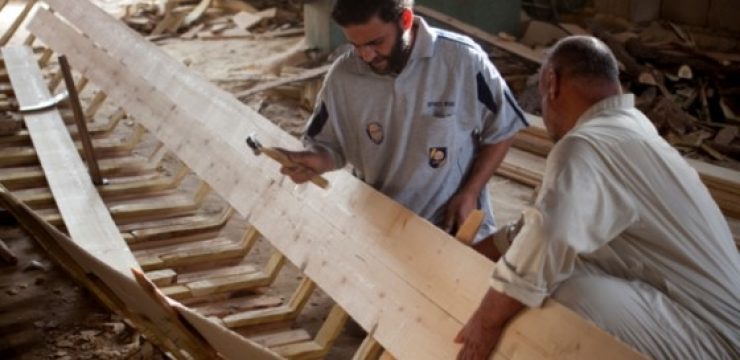 Iraqi-boat-building.jpg