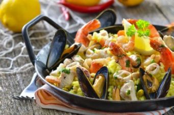 Tel Aviv Couple Find Horse Meat in their Paella