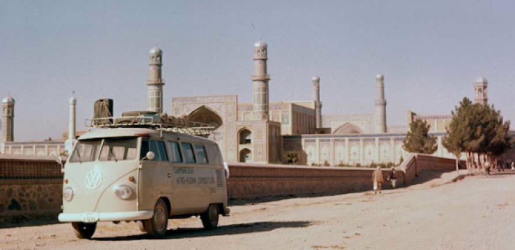 VW-Van-in-Front-of-a-Mosque.png
