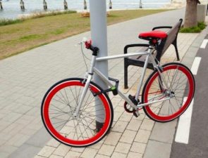 Fashionable Foldylock Keeps Tel Aviv Bicycle Thieves at Bay