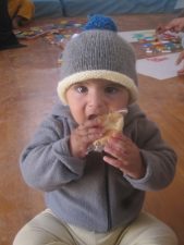 4,000 Handmade Hats Collected for Syrian Refugees by this Green Prophet