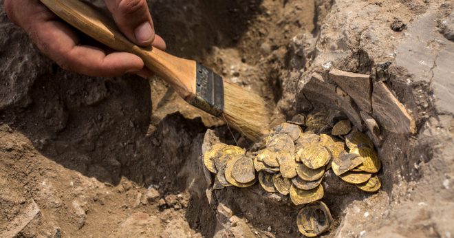 gold coins found in archeology dig in Israel
