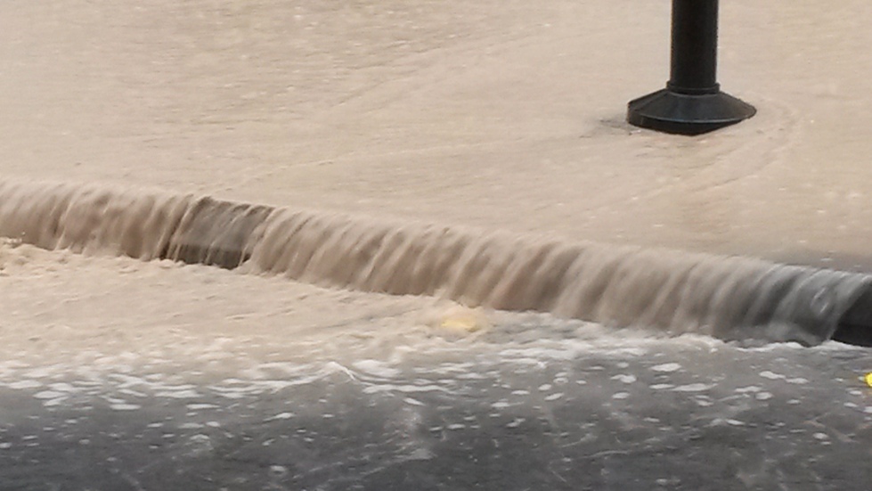 Amman-rainstorms-cause-serious-flooding