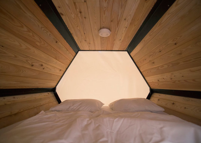 B-and-Bee, stackable sleeping cells, honeycomb shelters, belgian festivals, Barbara Vanthorre, Ron Hermans, Achilles Design, One Small Step, Compaan, Lambuer, social entrepreneurs, green design, refugee shelters, sustainable design
