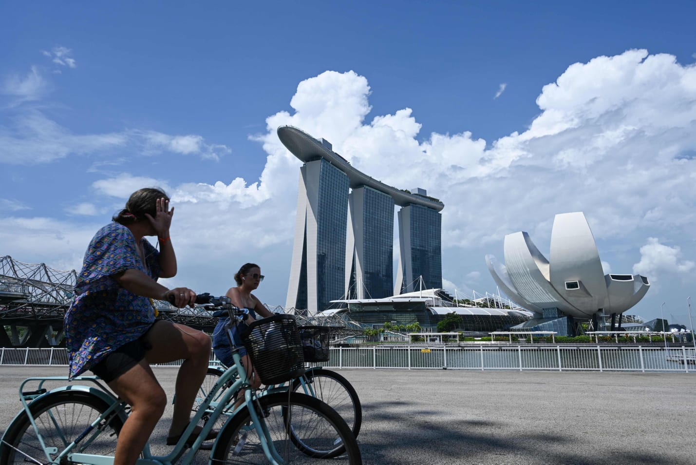 Moshe Safdie Architects, china, Raffles City, The Crystal Skywalk