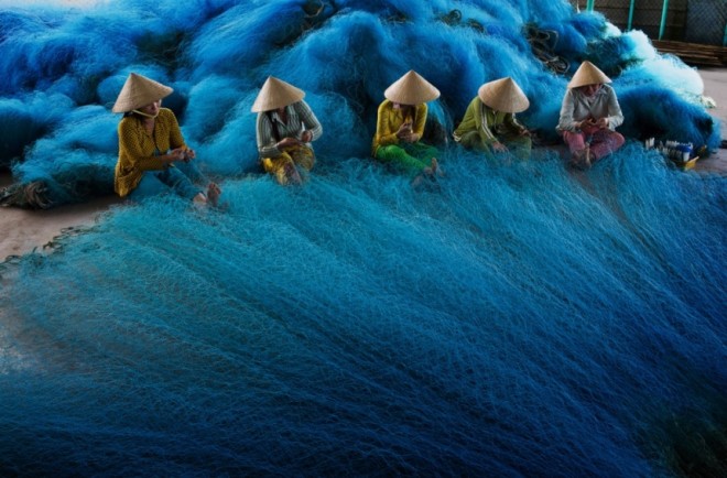 Fishing-net-making-in-Mekong-Delta-2012-by-Tuyet-Trinh-Do-Vietnam