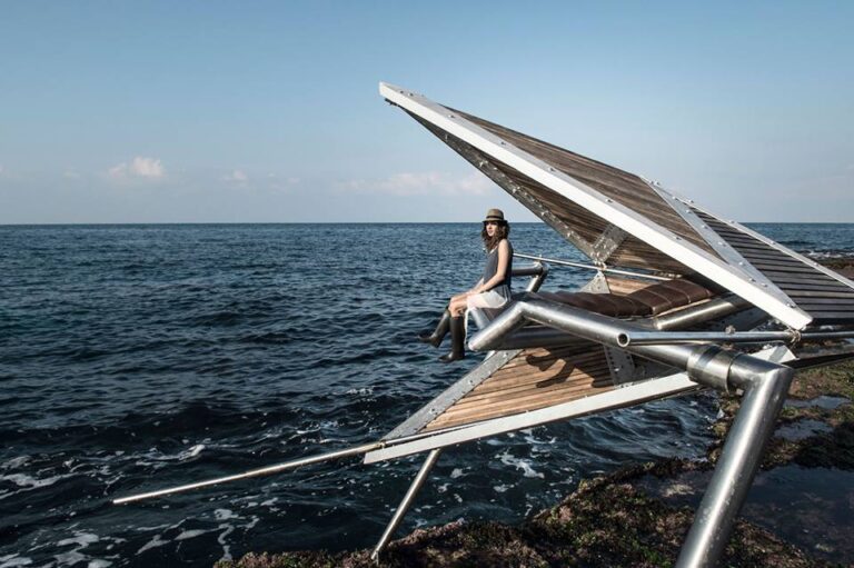 IRIS sea pods make energy and a social statement in Beirut