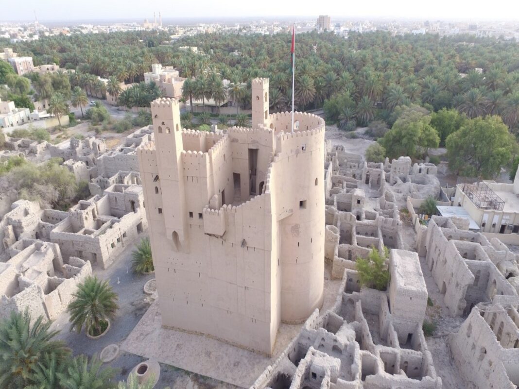 Learn earthen architecture of the Middle East