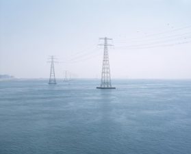 Abu Dhabi energy pylons confuse perceptions of “land” use