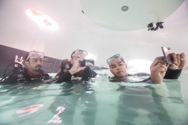 world's first underwater store