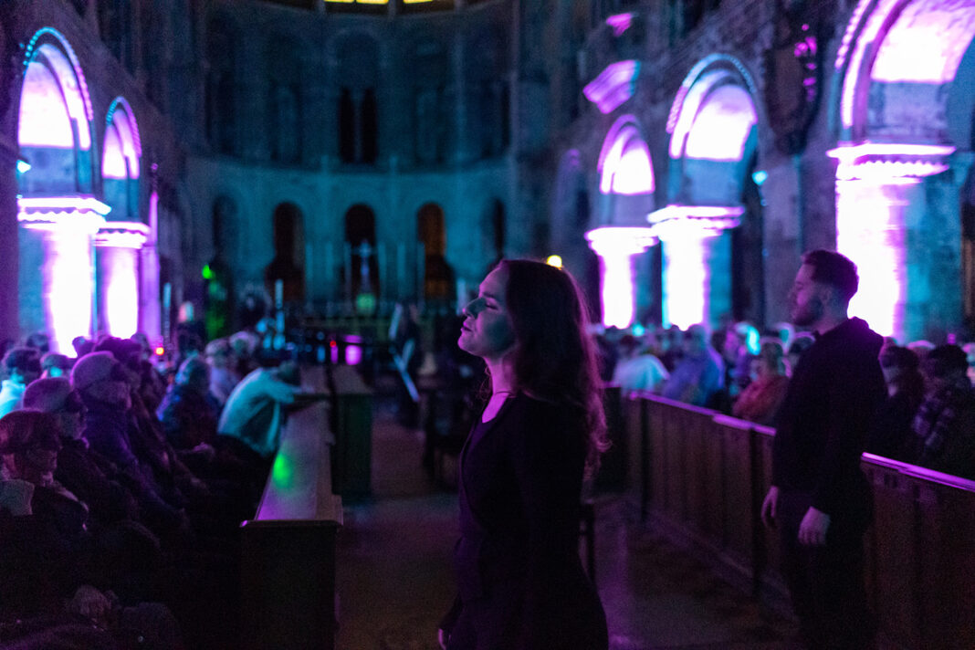 In The Dark Review – An Immersive Music Experience in Total Darkness at St Andrew Holborn