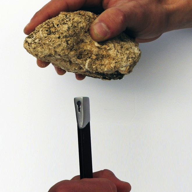 Roee Magdassi, Stakes cooking grill, IDF, Bezalel Academy, ex Israeli soldier, camping equipment, collapsible camping grill, wire and stakes cooking grill