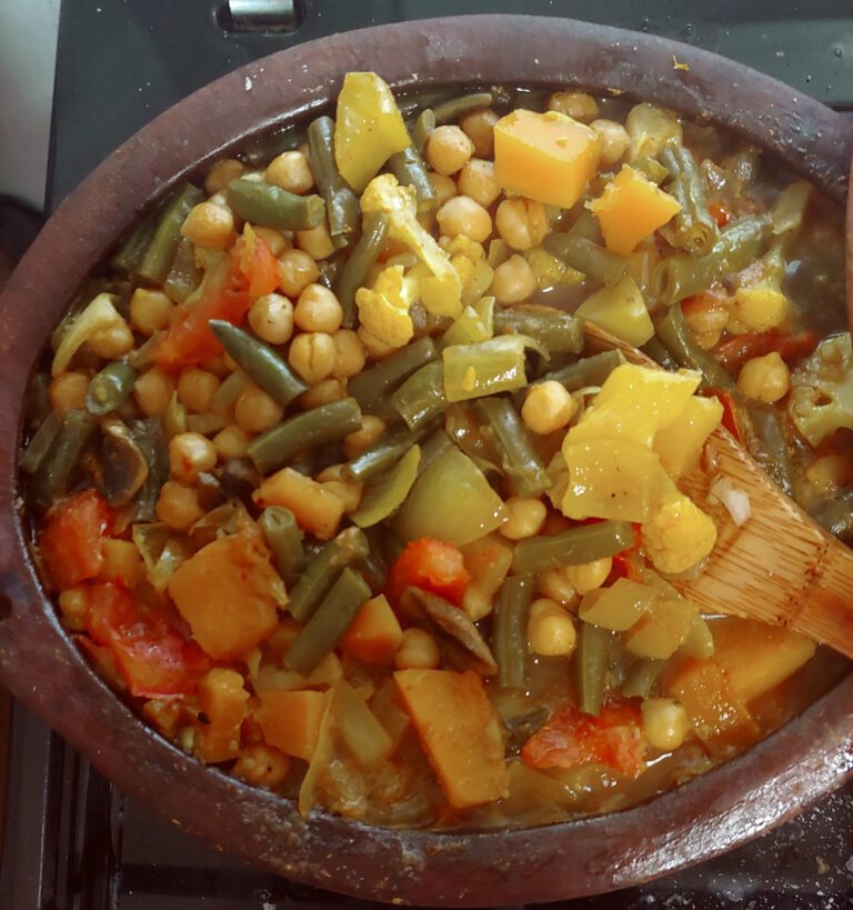 Hearty Vegetable Tajine For Cozy Winter Dinners