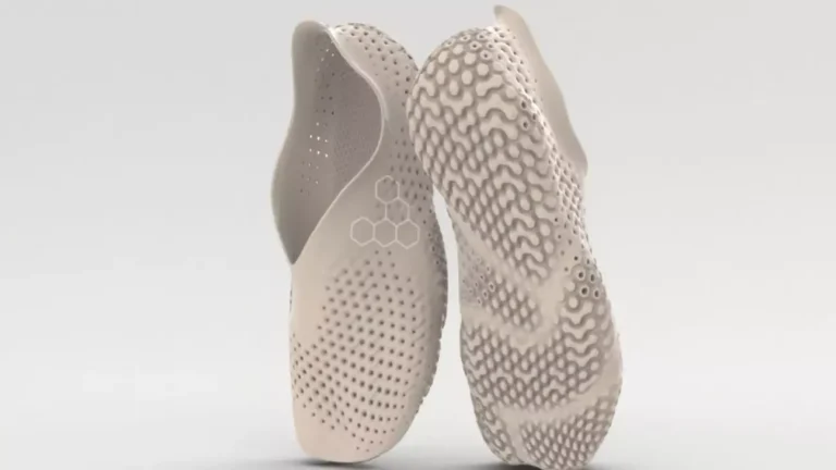 Vivo Barefoot collaborates with compostable shoe company Balena