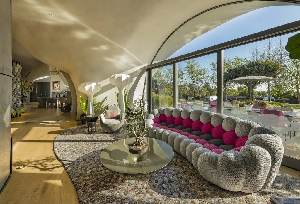 Binishell Robert Downey Junior home in Malibu