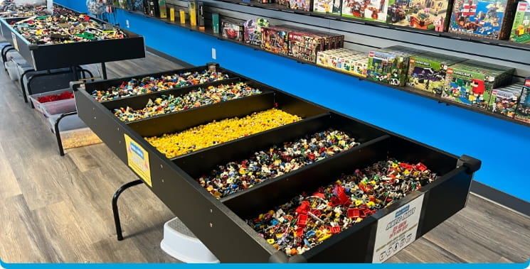 Bricks & Minifigs, used LEGO, second-hand toys, circular economy, toy recycling, sustainable play, LEGO resale, toy reuse, minifigures, circular retail, children's toys, waste reduction, plastic reuse, toy marketplace, Green Prophet