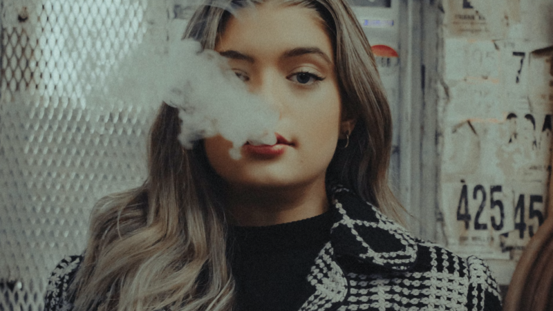 American college trains medical students on how to treat with cannabis