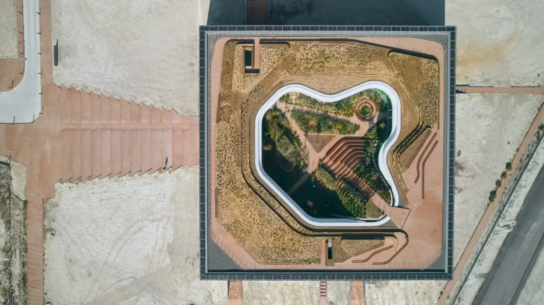 A facade of shimmering steel panels envelops this control centre that Istanbul studio Bilgin Architects has created in the plains of Karapinar, Turkey, for one of Europe's largest solar farms.