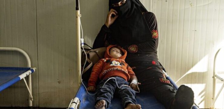 cholera-syria-woman-child.jpg