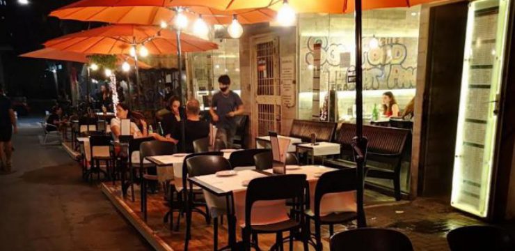 covid-sidewalk-cafe-tel-aviv.jpg