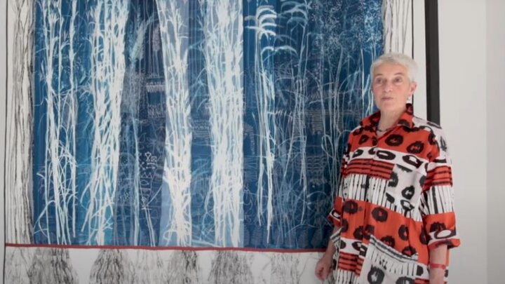 Big Bluestem quilt Pauline Burbidge, cyanotype quilt art, modern folk craft movement, contemporary textile archive, botanical imprint fabric, prairie grass quilt design, handmade cyanotype quilt, Pauline Burbidge botanical quilt, International Quilt Museum Nebraska collection, textile memory mapping art, slow craft cyanotype fabric, regenerative craft movement, neo-folk textile art, land-connected quilting revival, cyanotype prairie grass fabric art, modern quilt artist Pauline Burbidge, botanical cyanotype craft movement, fabric as archive quilt, nature imprint folk craft, new craft folk textile movement