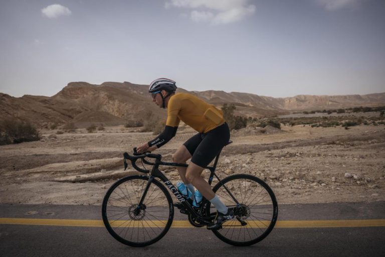 Smarties at Oxford says cycling impacts the planet