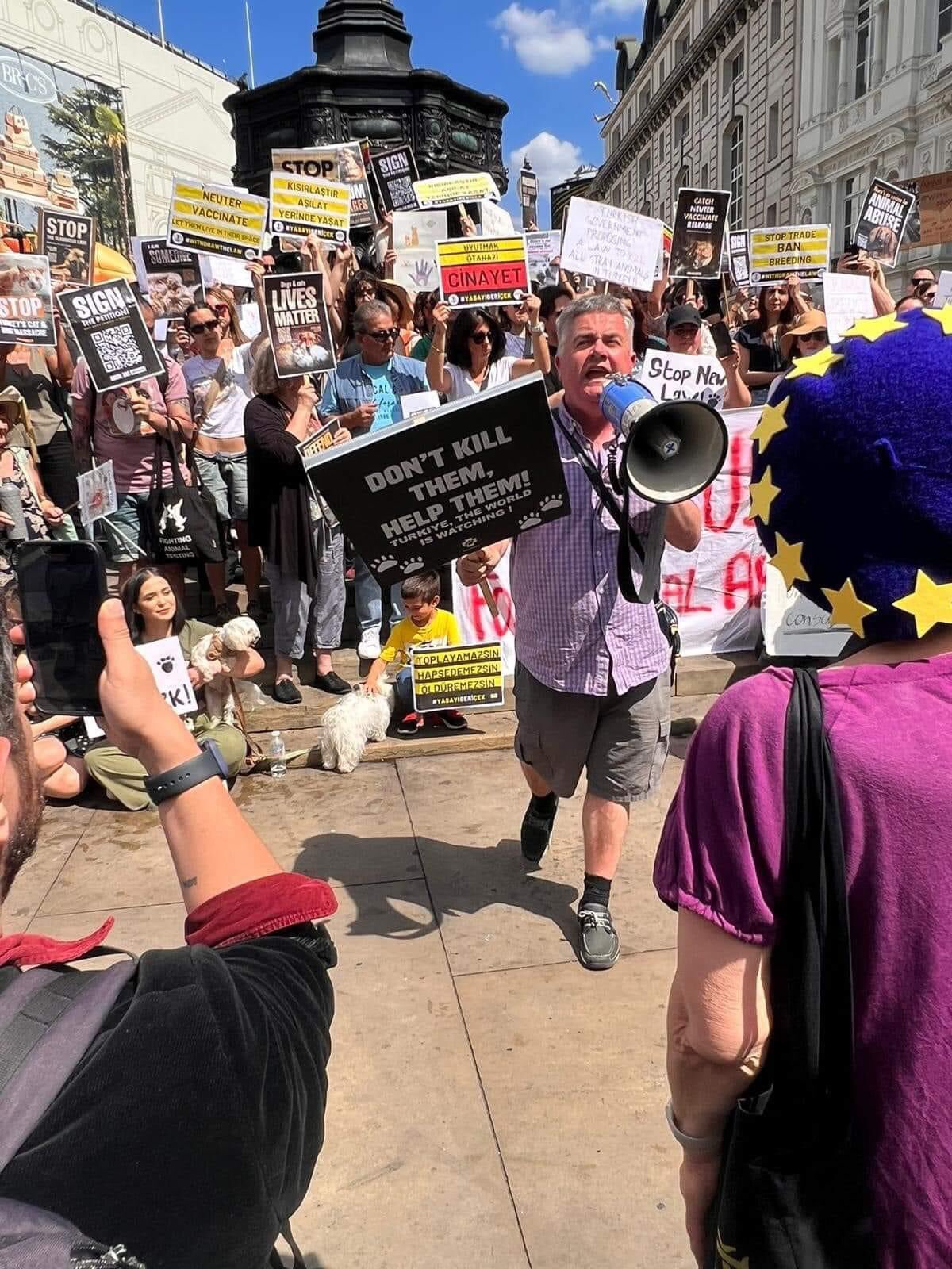 Demonstration against killing dogs in Istanbul, via Dom Dyer on X.