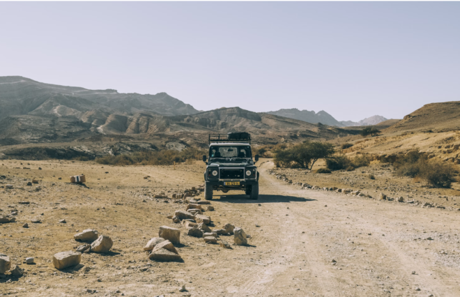 eco travel in Israel, Jeep in the desert