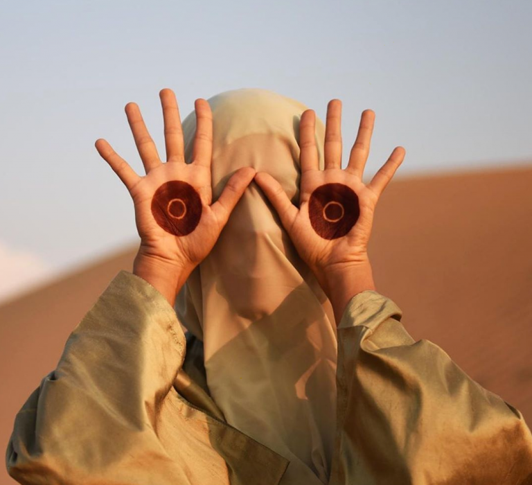 Dubai Henna Artist Puts a Modern Mark on an Ancient Stain