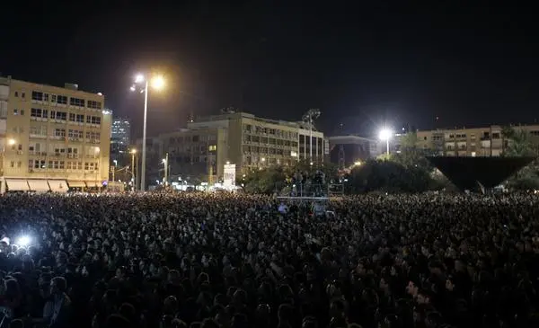 Earth Hour powered by falafel oil, Tel Aviv