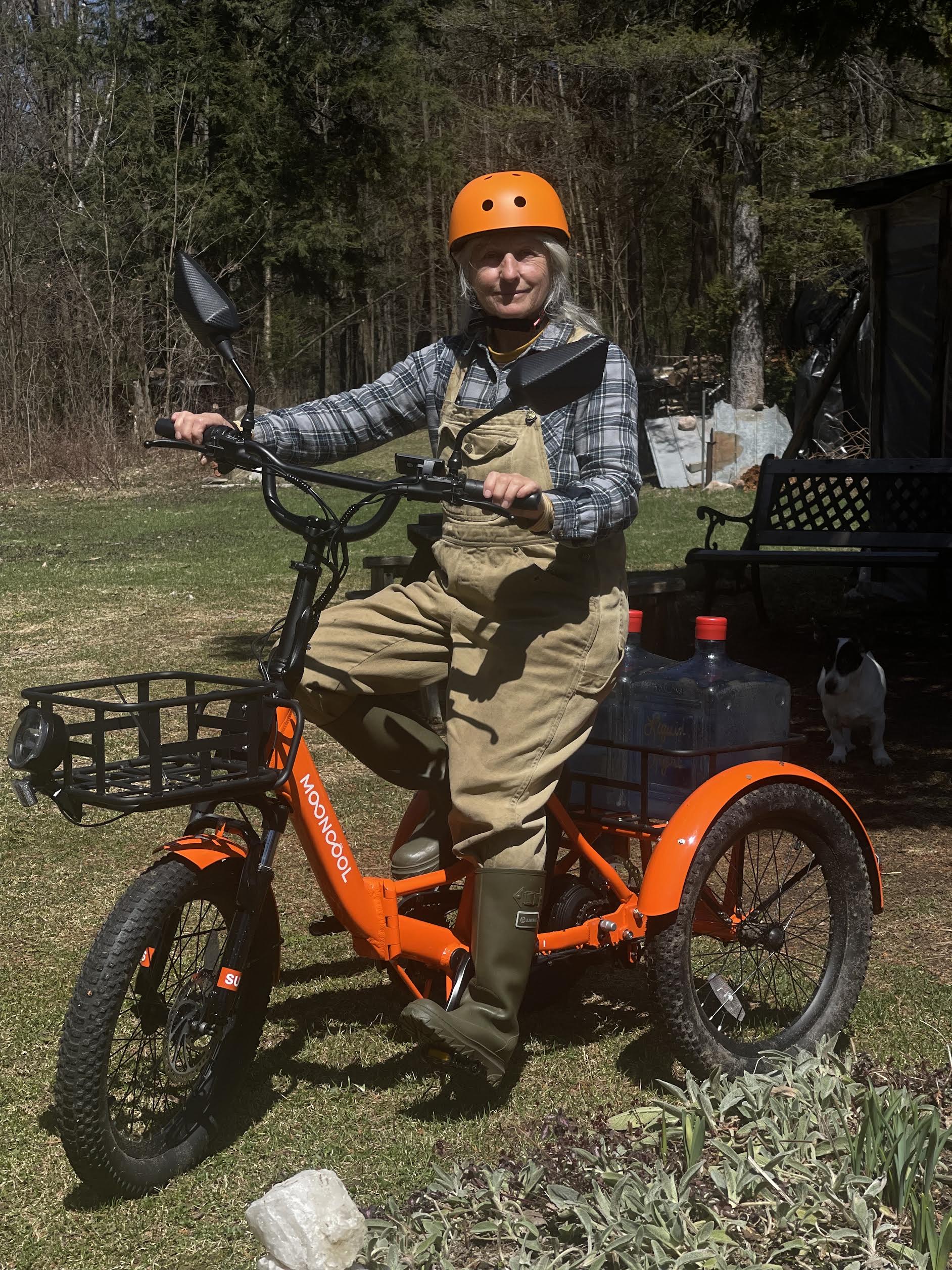 E-mobility trike, electric scooter, off-grid, solar power