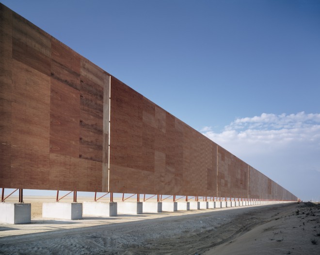 Dubai, world's longest billboard, Richard Allenby-Pratt, Expo Hoarding, Jebel Ali, Dubai Expo, advertising, 