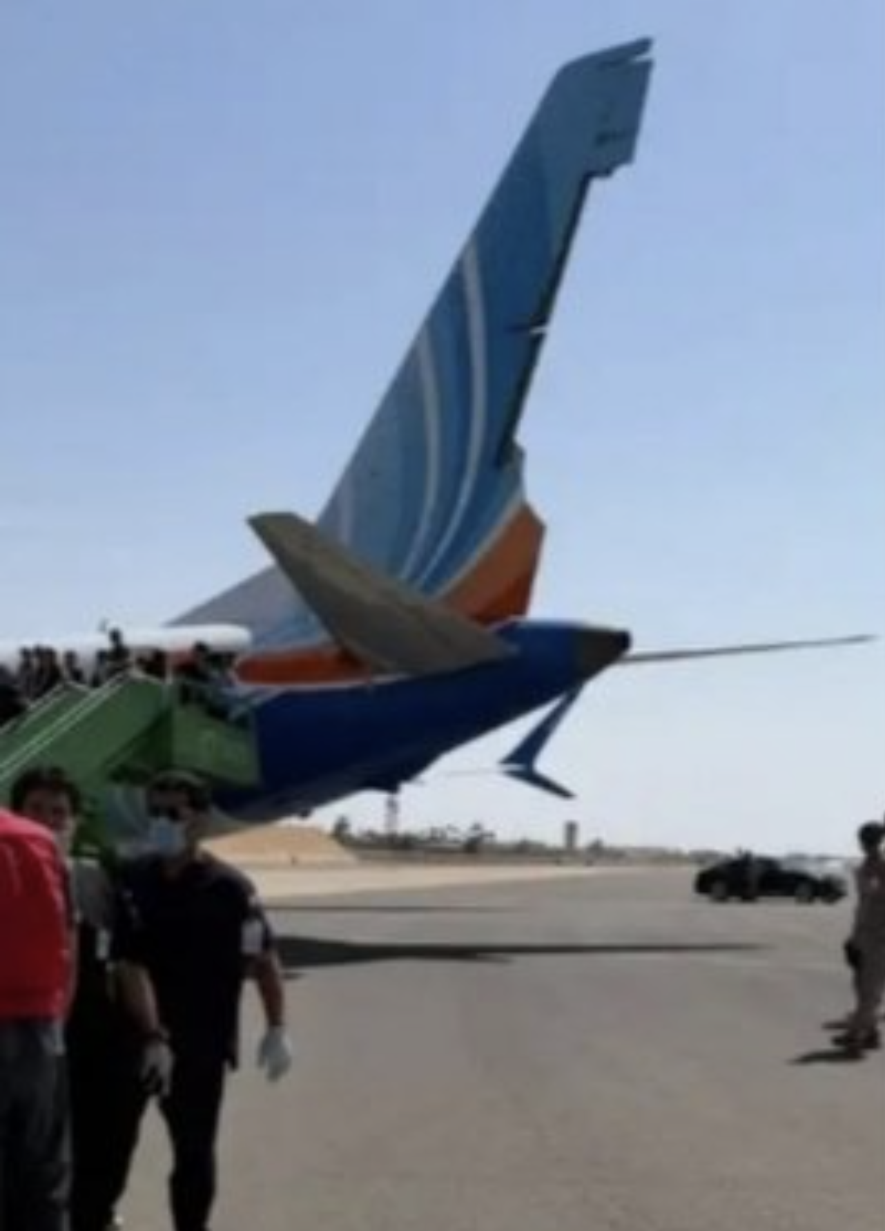 FlyDubai rudder blown off by supersonic dive
