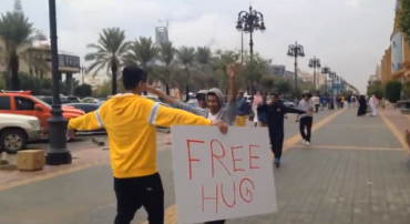 Saudi Arrested for Offering “Free Hugs” (video)