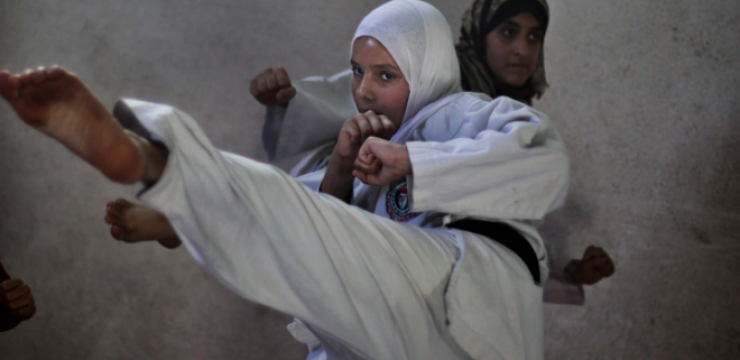 gaza-girls-karate.png