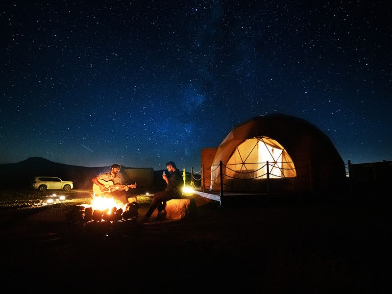 luxury glamping, UAE, Abu Dhabi Jebel Hafit, Al Ain, night time stars