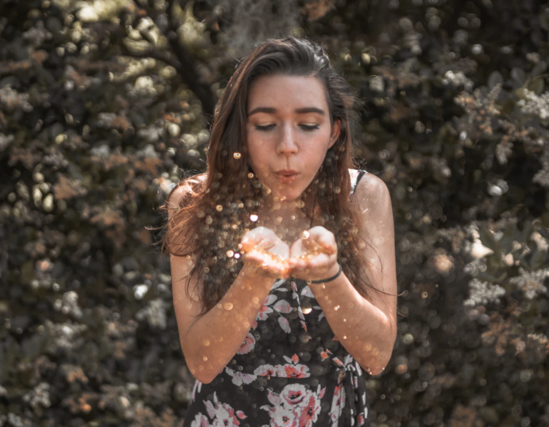 A Simple Change Can Reduce Your Microplastic Intake from 90,000 to 4,000 Particles Per Year