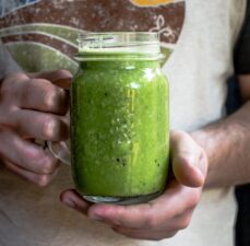 What has more protein – spirulina or a steak?