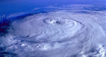 Extreme “grey swan” hurricanes heading to Dubai (and Tampa!)