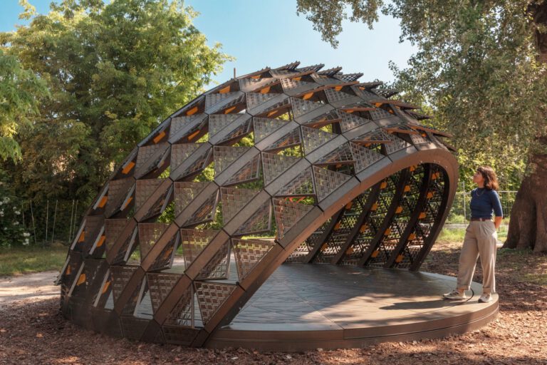 SOMBRA Pavilion: MVRDV’s Living Ode to the Sun Debuts in Venice